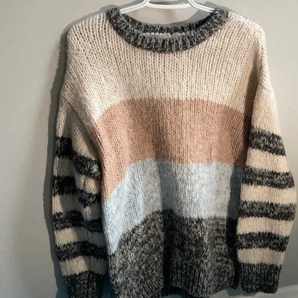Wool Sweater - Picture 1 of 2